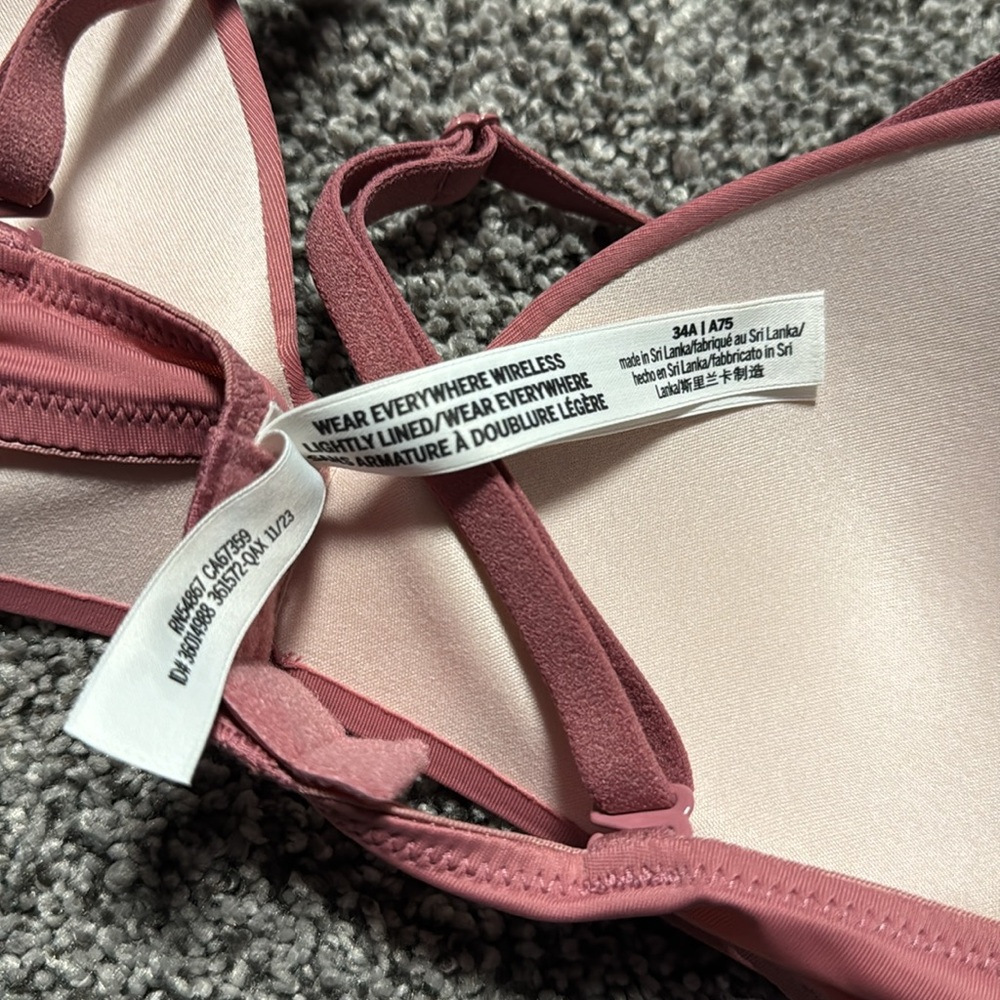 Victoria Secret PINK bra - Picture 4 of 4